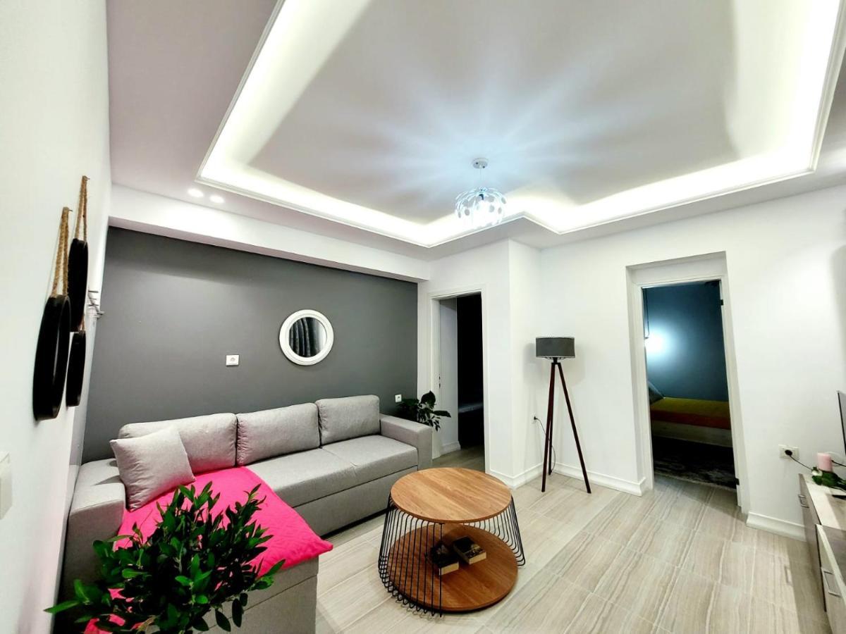 Anis Apartments Sarande Exterior photo
